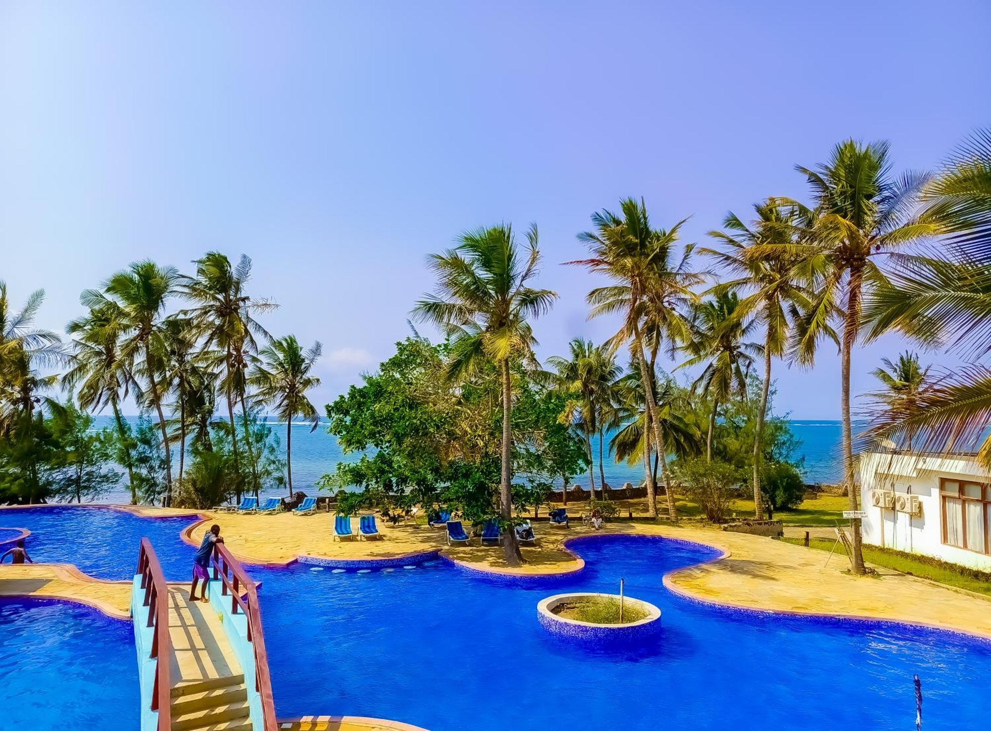 Ivory Beachfront Stays Mombasa Eksteriør bilde